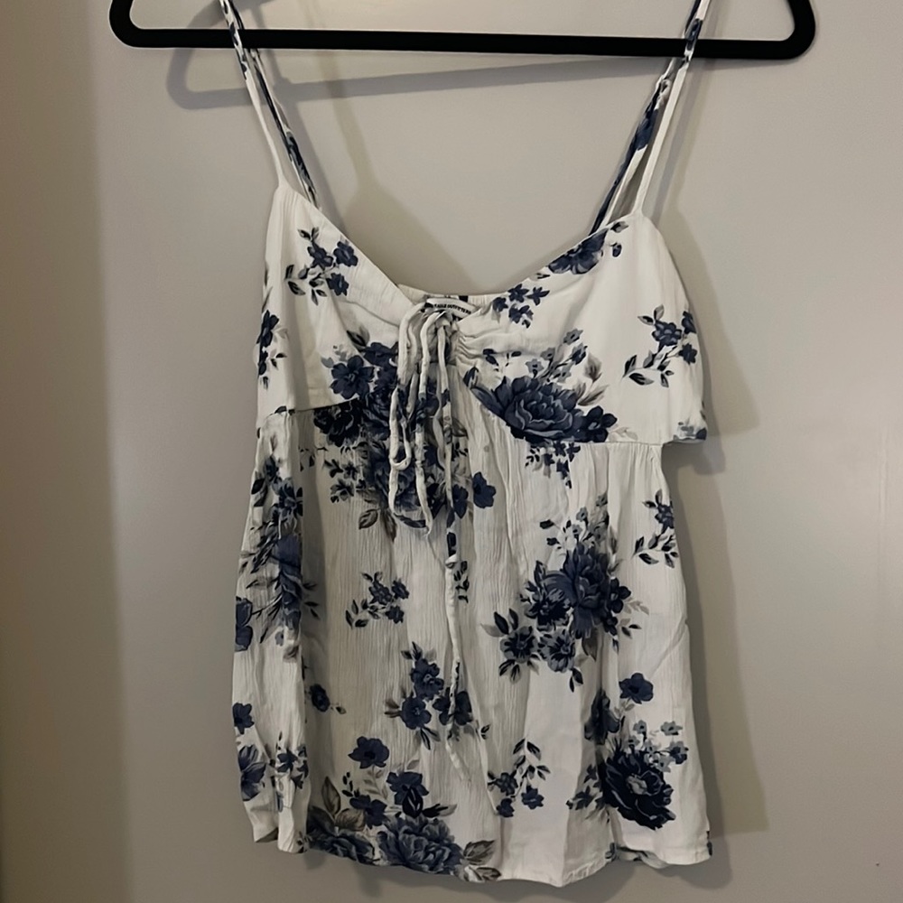 American eagle cut out tank top